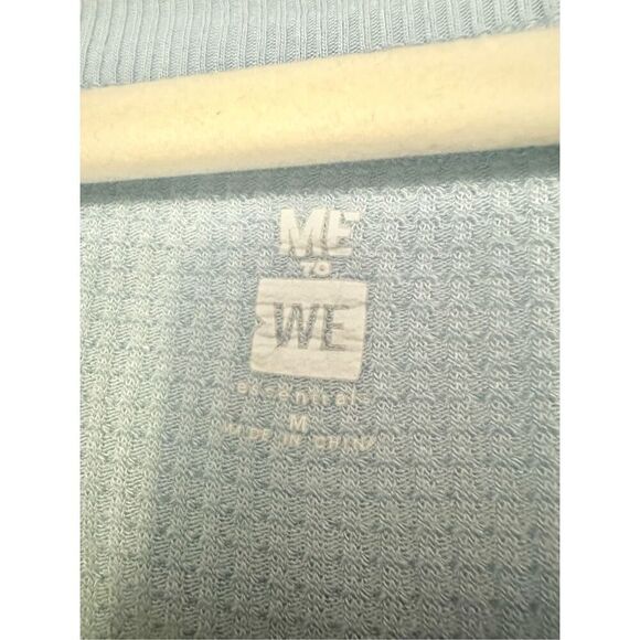 Me to We light blue waffle texture long sleeve crop top size M  - Picture 5 of 5